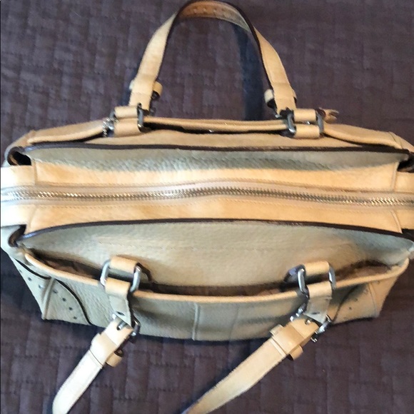 Purse - Picture 2 of 7